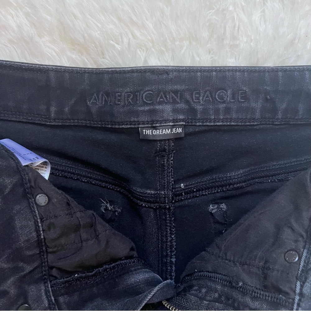 American Eagle Black Hi-Rise Shortie Denim Shorts - Picture 2 of 6